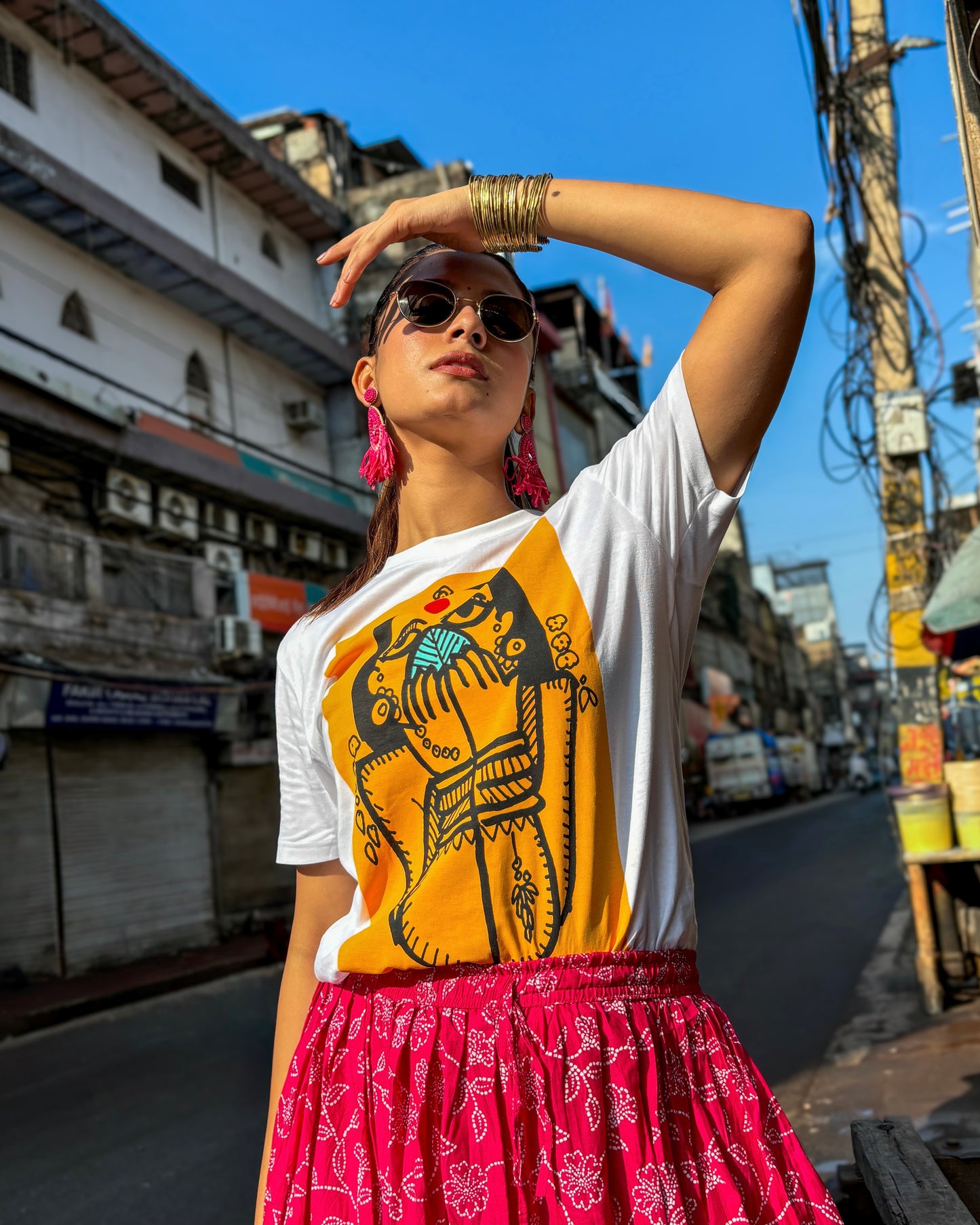 BINDI T-SHIRT - Devdutt 